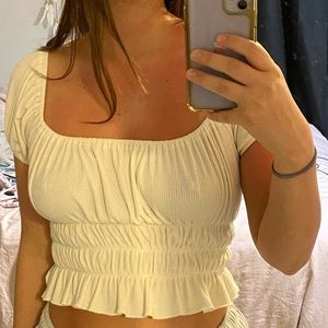 Cinched short sleeve